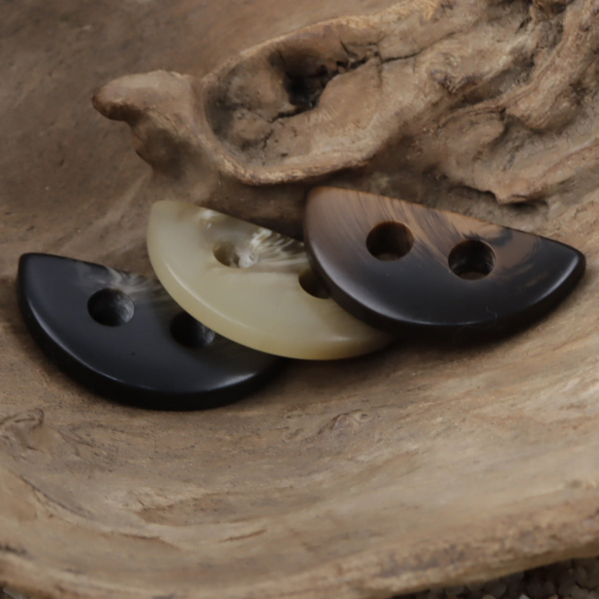 Semi-Circular 2 Hole Resin Buttons Imitation Horn Pattern,20pcs