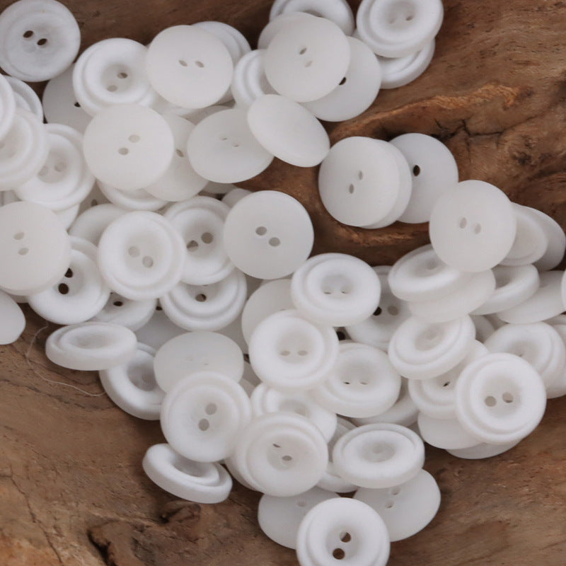 11.5mm Gradient Crescent 2-Hole Resin Buttons 50pcs White