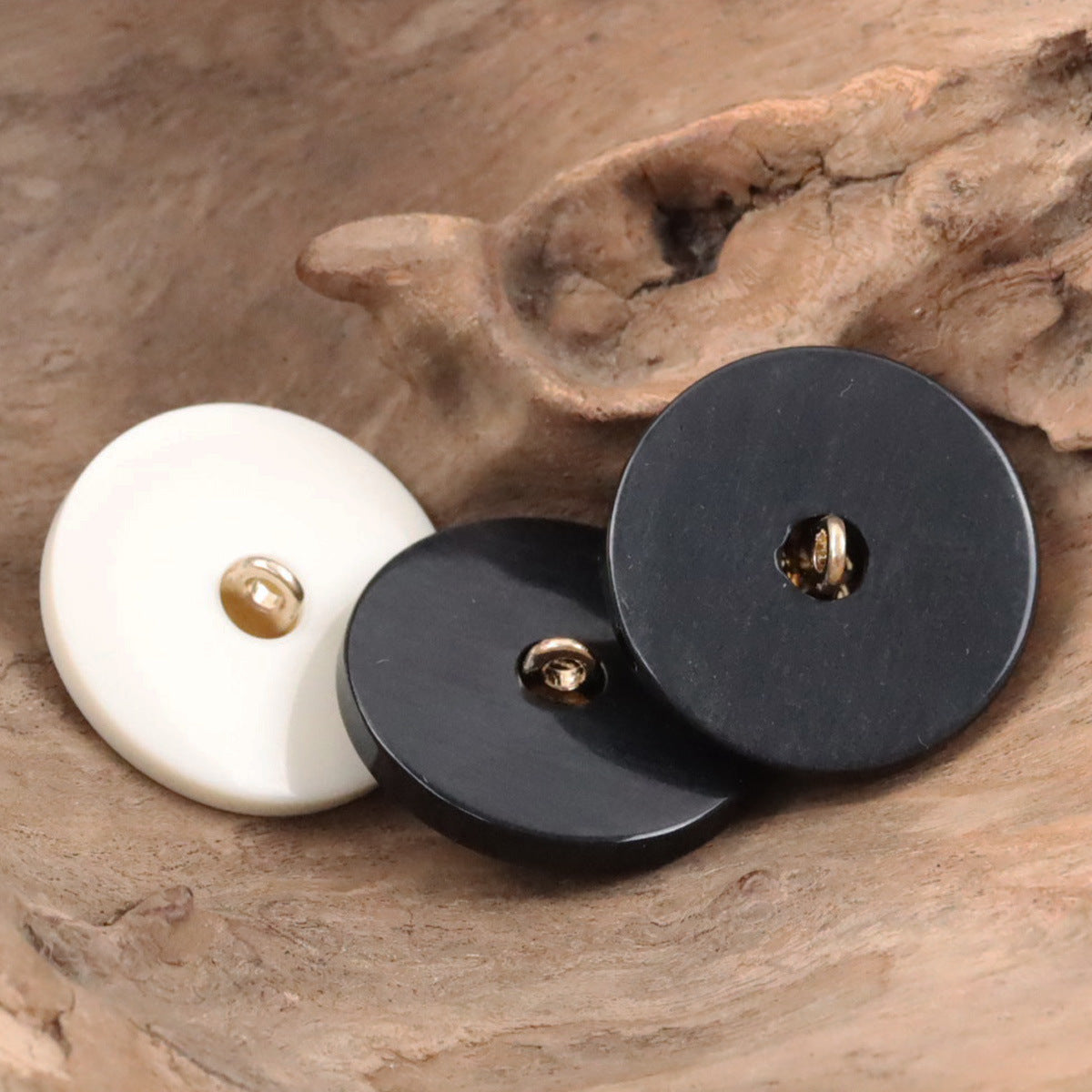Retro Black-Gold Clover Round Resin Buttons with Metal Shanks 10pcs