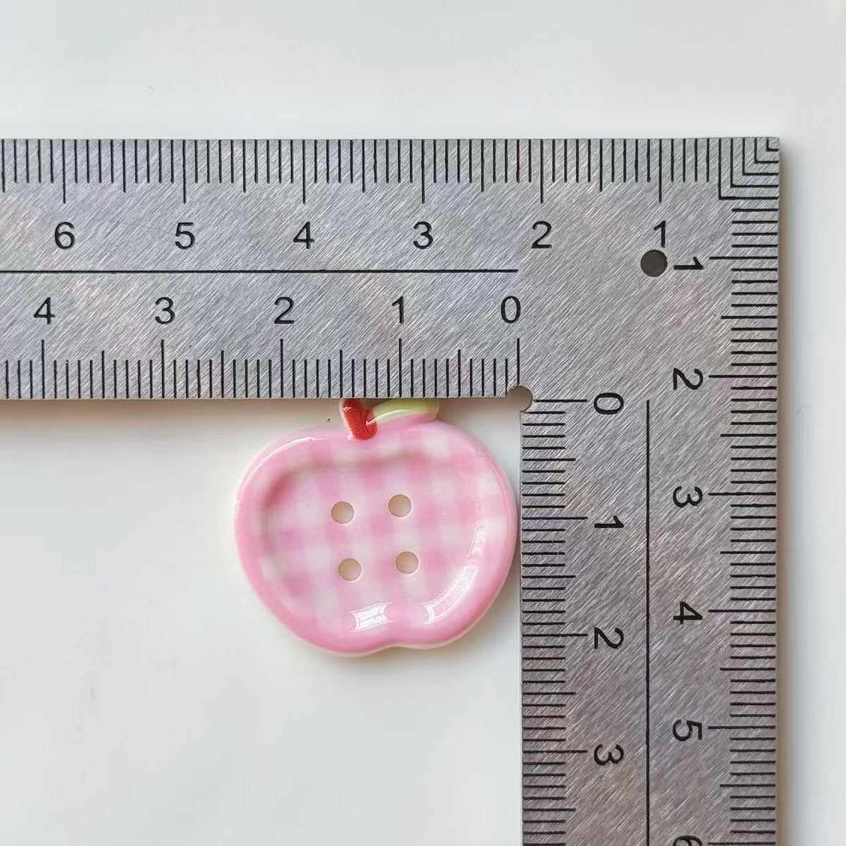 25MM Printed Plaid Apple 4-Hole Resin Buttons 50 Pack