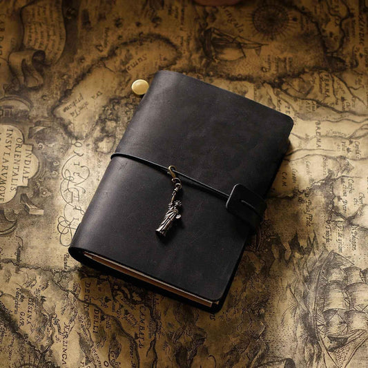 Reisenotizbuch, Journal, Reisepassgröße, Ledereinband