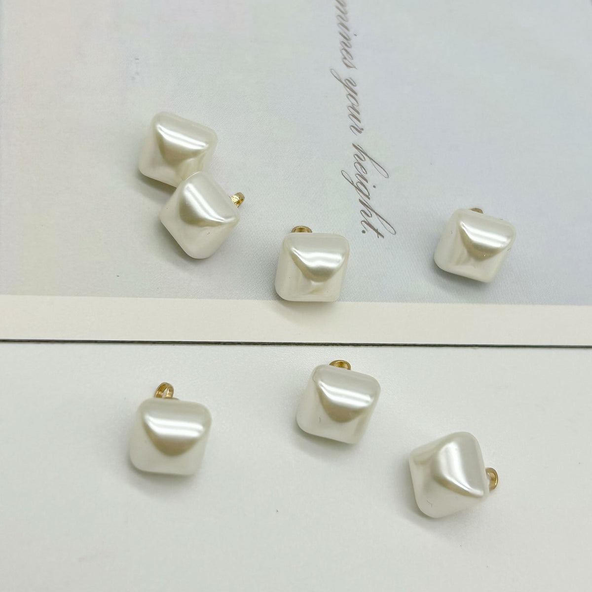 10mm Round Wrinkled Pearl Buttons and White Square Pearl Buttons 40pcs Square