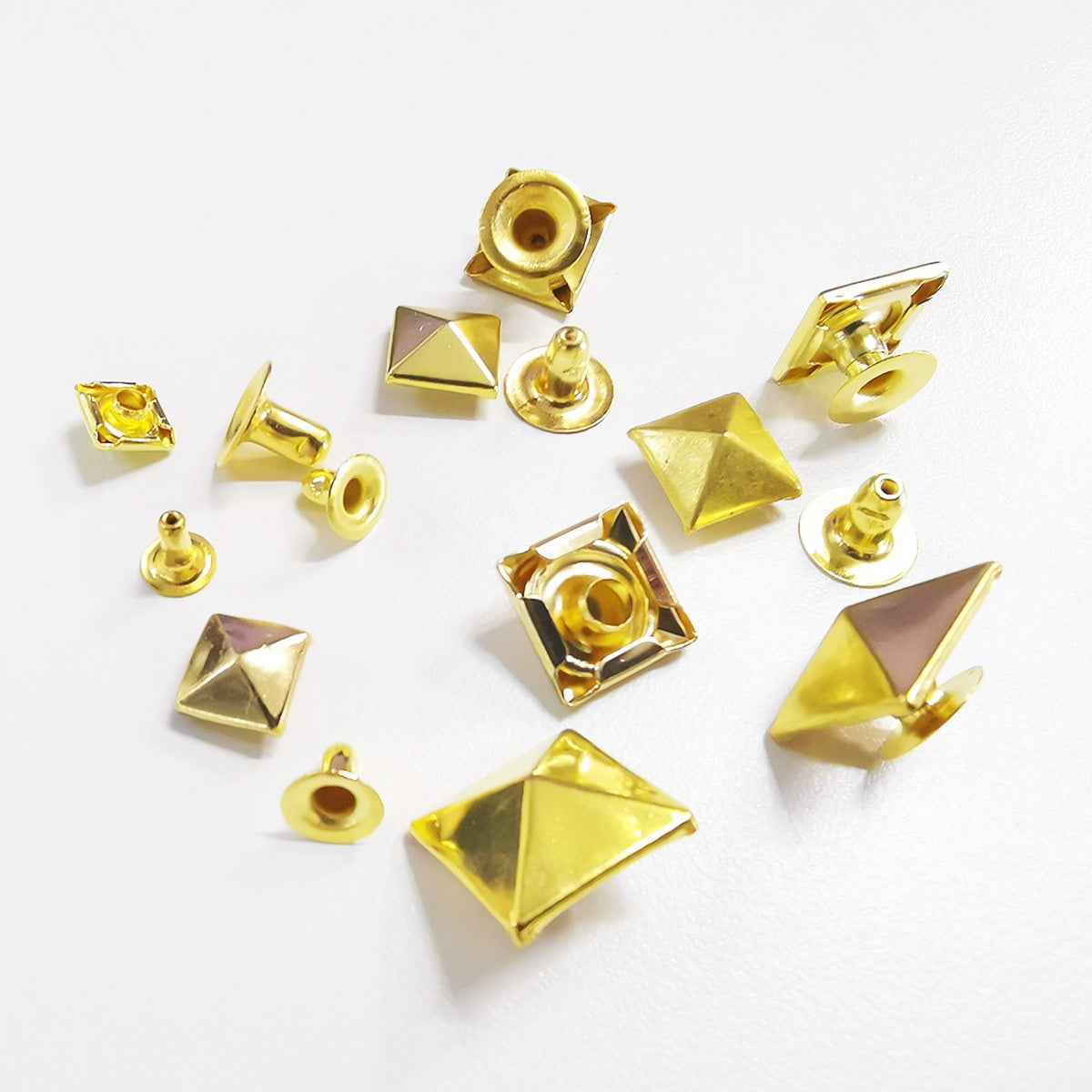 6-12mm Brass Pyramid Stud Rivets Decorative Metal Buttons 120 Pack Gold
