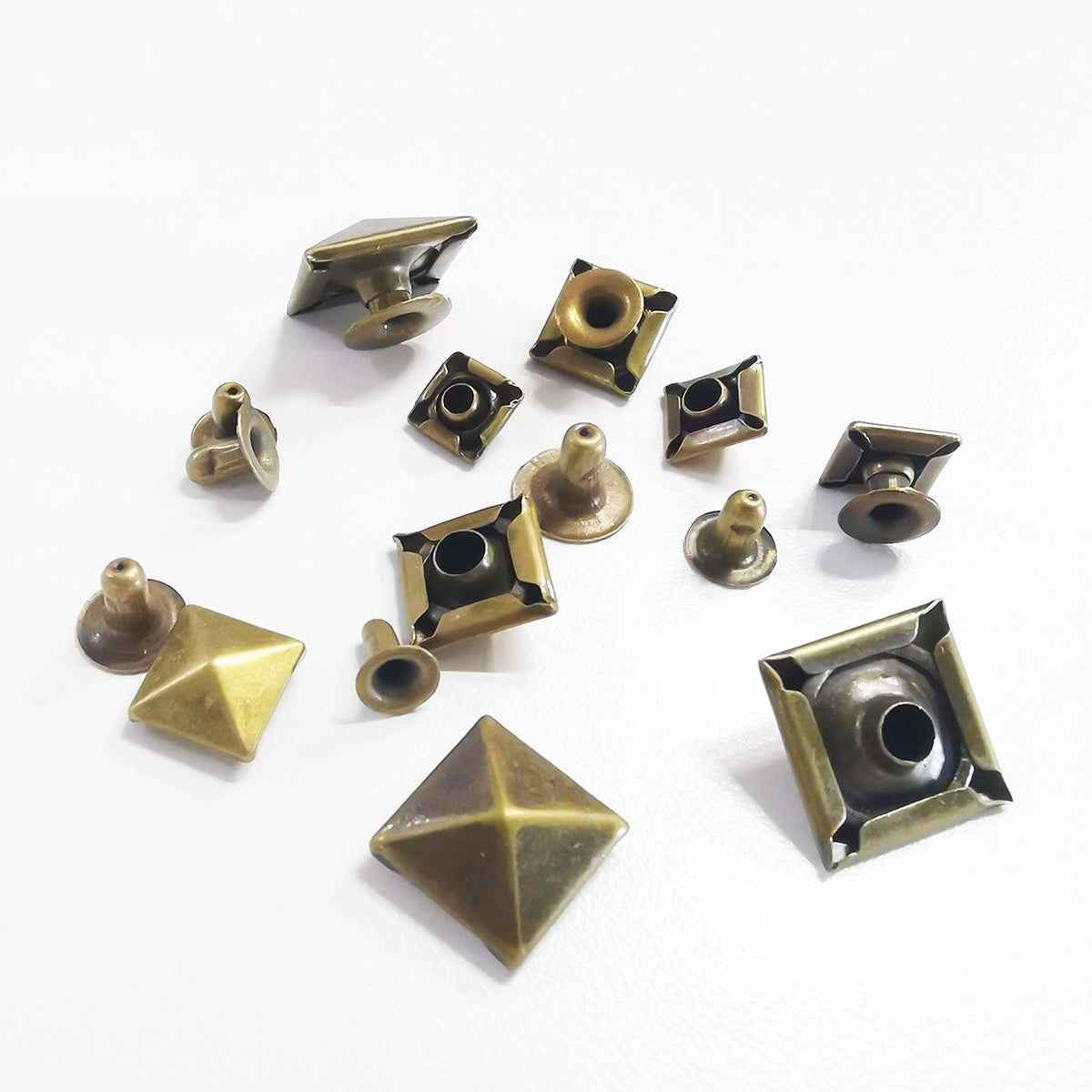 6-12mm Brass Pyramid Stud Rivets Decorative Metal Buttons 120 Pack Bronze