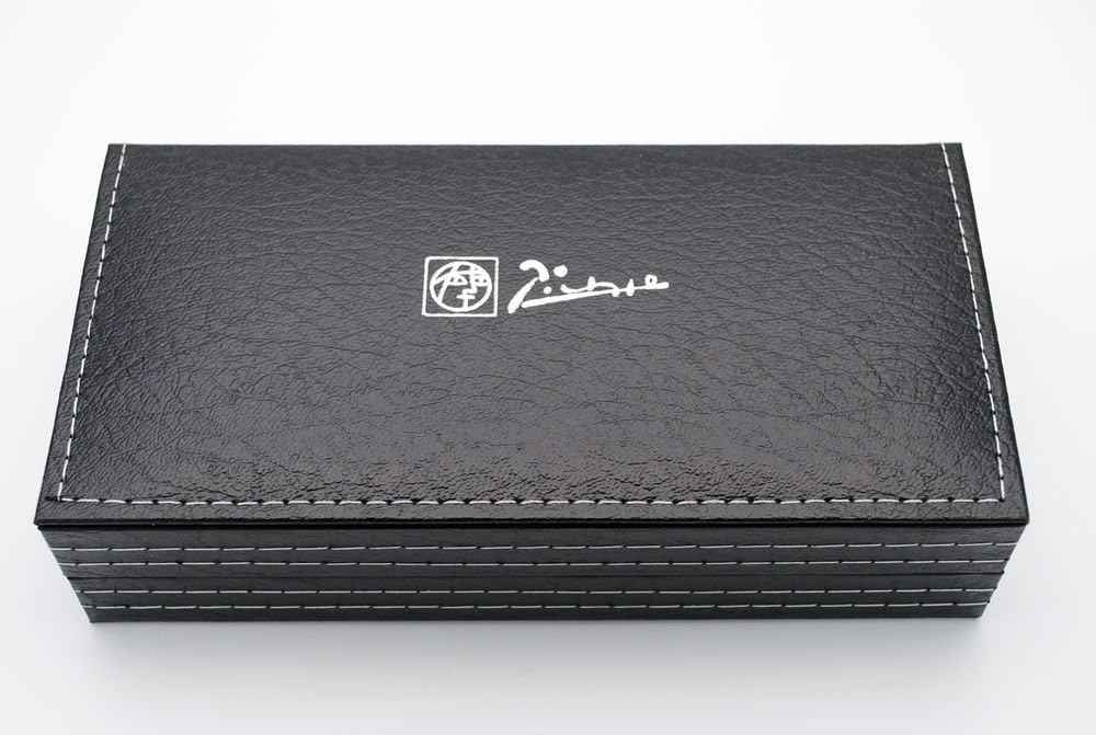 Oryginalne pudełko na pióro wieczne Picasso 902 Gentleman Collection