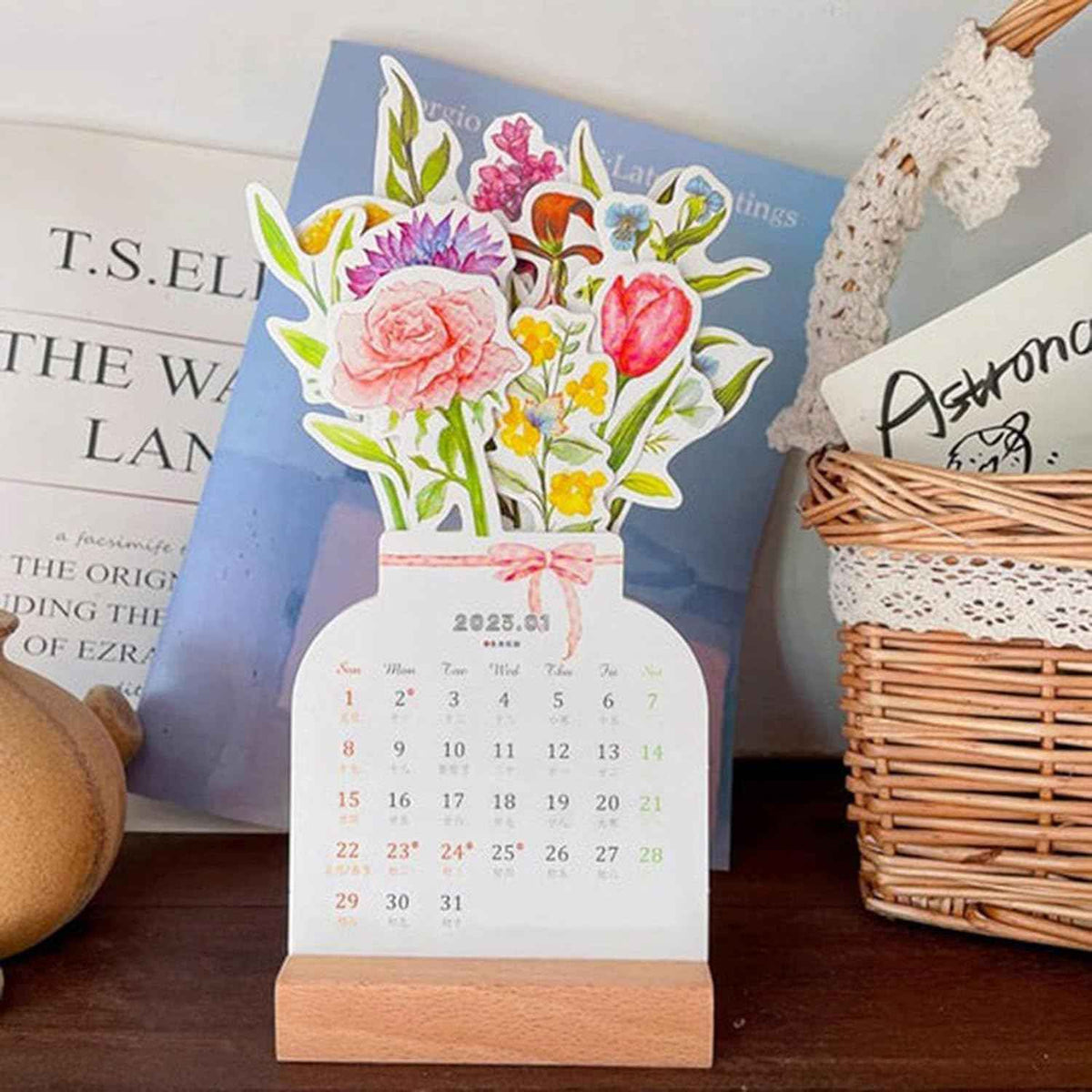 2026 Bloomy Flowers Desk Calendar Monthly Planner Vase Shaped