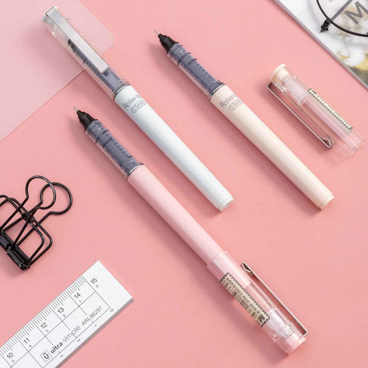 M&G Flüssig-Tintenroller, 0,5 mm Stift mit feiner Spitze und schwarzer Tinte, 6er-Pack
